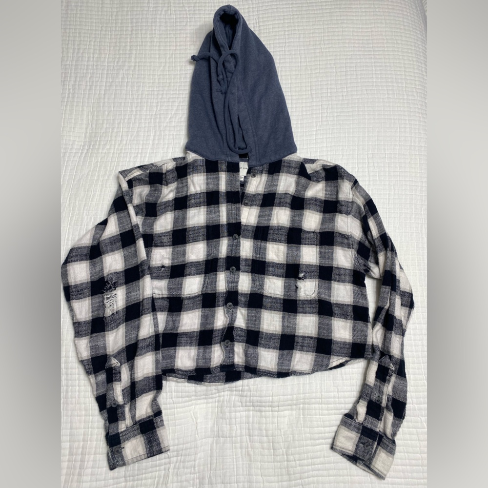 American Eagle crop top distressed button up hoodie
